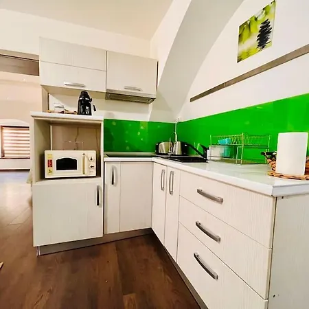 Joy George Enescu 5 Apartment