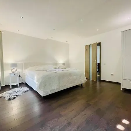 Apartment Joy George Enescu 5